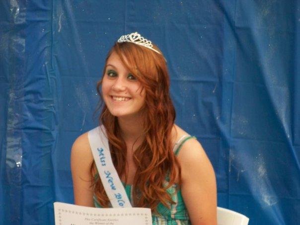 My grandaughter Shelby won Miss New Bloomfield Area 2009 at the NBACA Celebrate America today. I am so proud of her!! She will 15 on October 1, 2009
