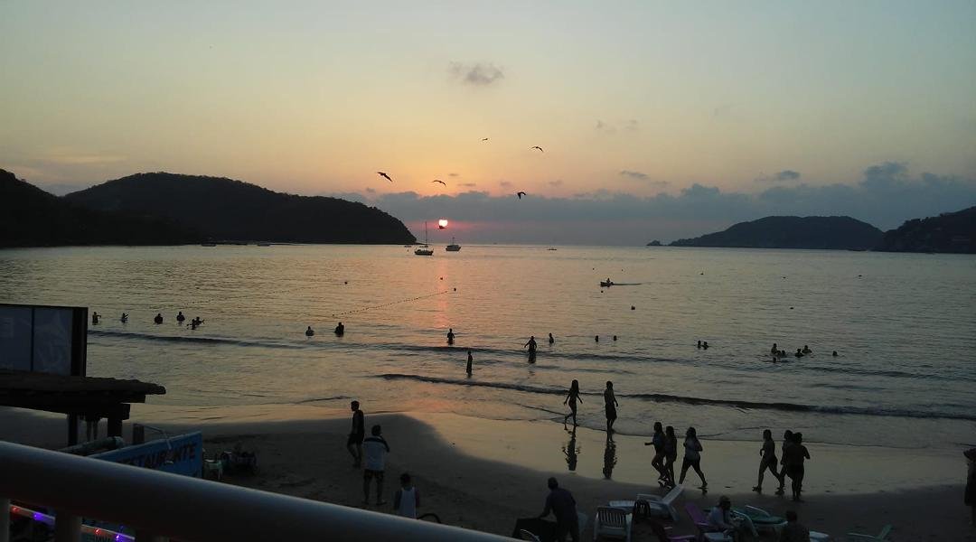 Sunser at La Ropa.