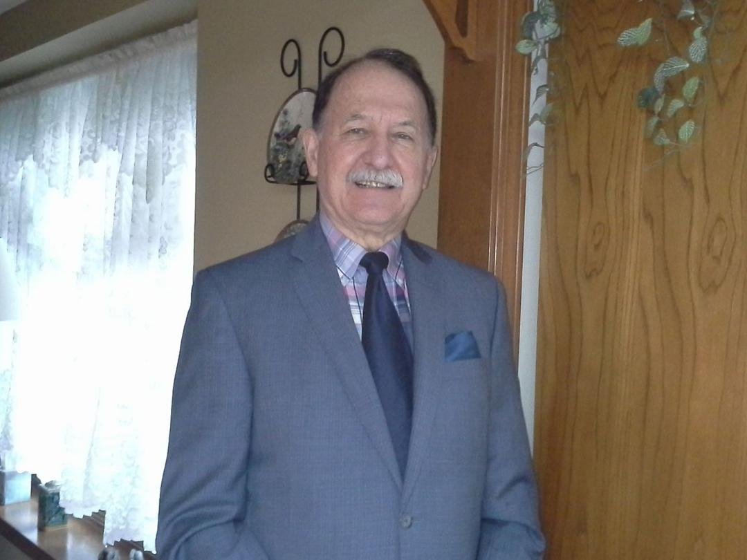 Same person with a little smile. Have a wonderful day my family. Lvyaaaaaa all Indiana USA David