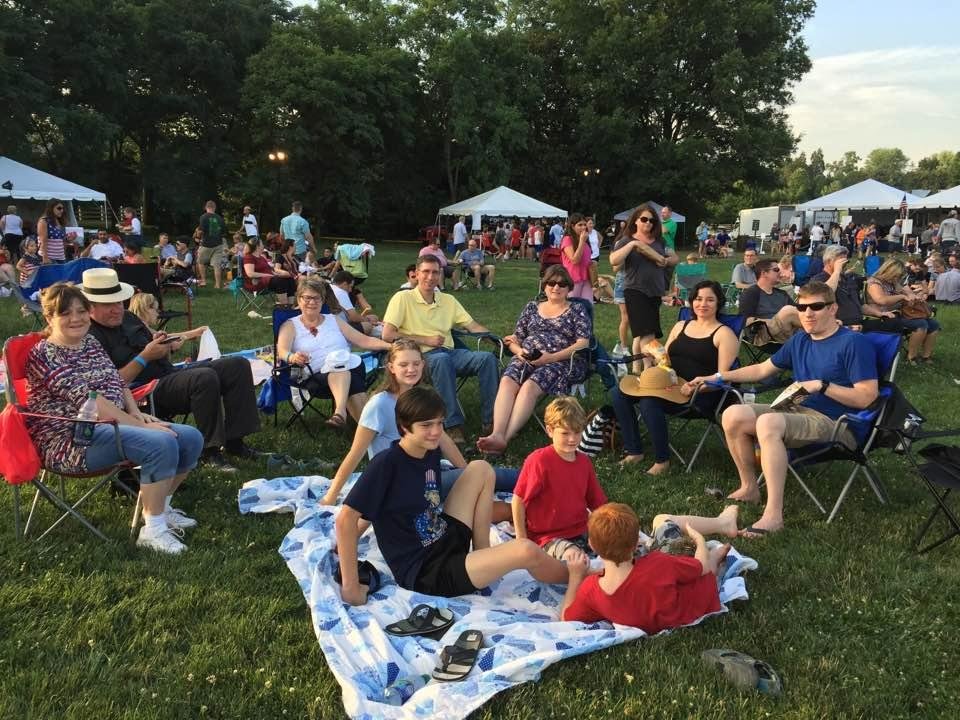 Waiting for the fireworks at Mount Vernon