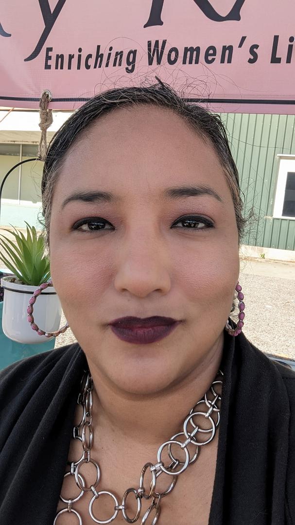 Day three... Kinda had a little bump with the Dollar General manager, but I walked away. Dad's, Bobby Deleon seems to be doing better than me. Lol 🤦♀️ but I need my meds to kick in and I need some interactions to keep me