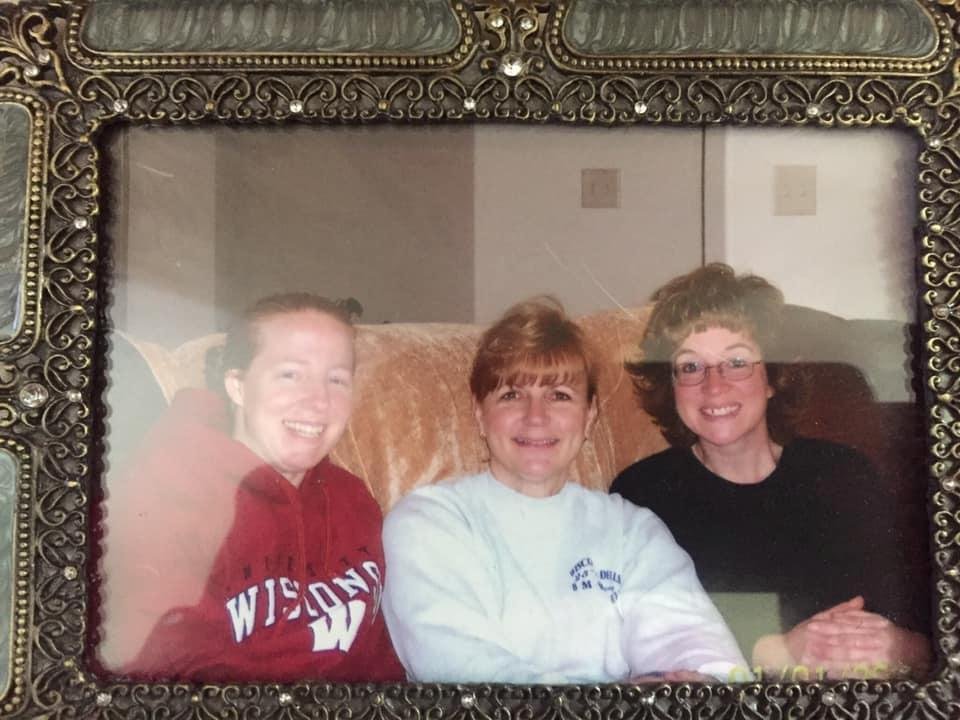Happy Heavenly Birthday Debbie. I miss you everyday. My heart has that crack that will remain forever. I will always love you and 
 remember our friendship and cherish it. 😇❤️