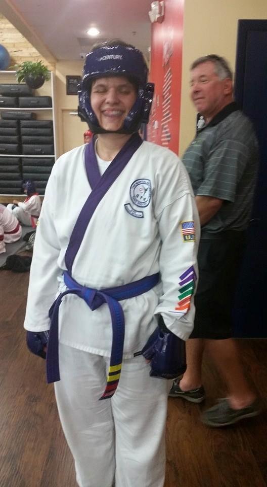Kirsten Kenny waiting to sparr @ USK KARATE competition