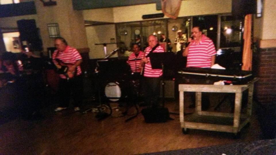 Live at the Menlo Park Vets