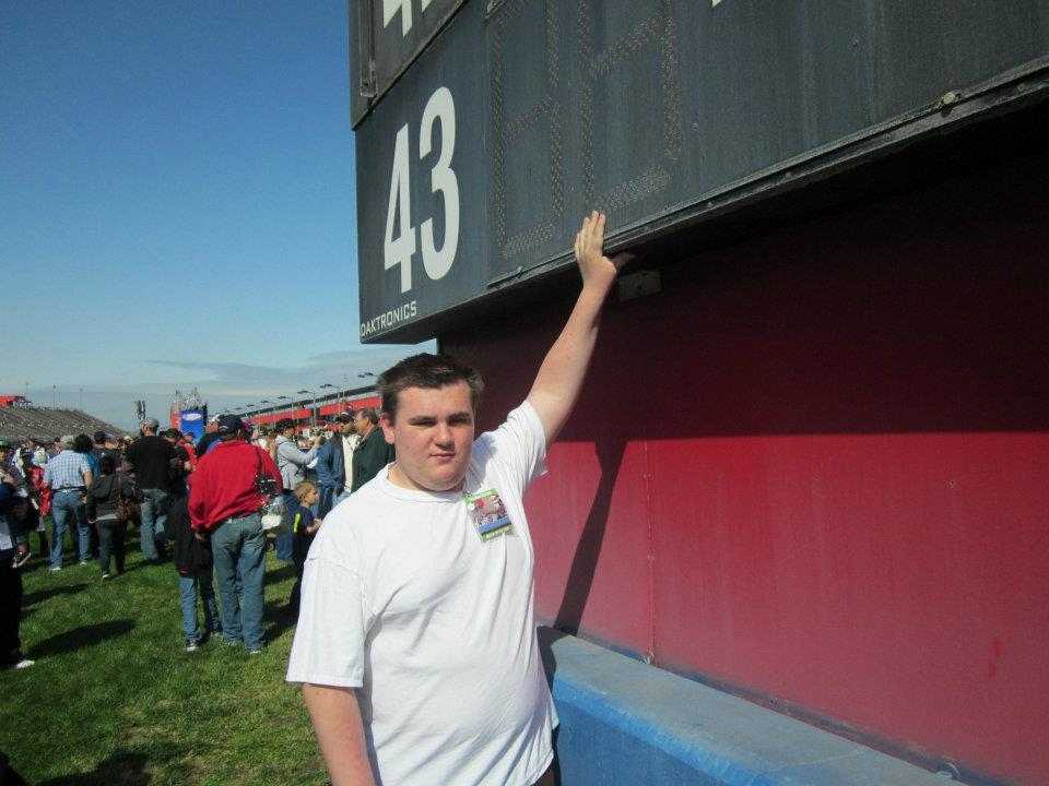 Sean Carroll touching the sign lol