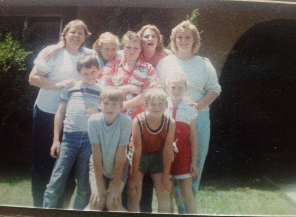 Here we all are in all our glory.  From left to right:  My BFF Debbie Spader; Wanda, Debbie's daughter Denise.  It could be Nicole, but I don't think so.  Yours truly, my daughter Sabrina.  Front row; my son Tyson, then, Ky