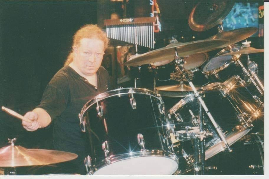 I lost a good friend today Joel Day that went to Gateway high school with me. He was a great drummer and a good friend. Rest in Peace my friend.
