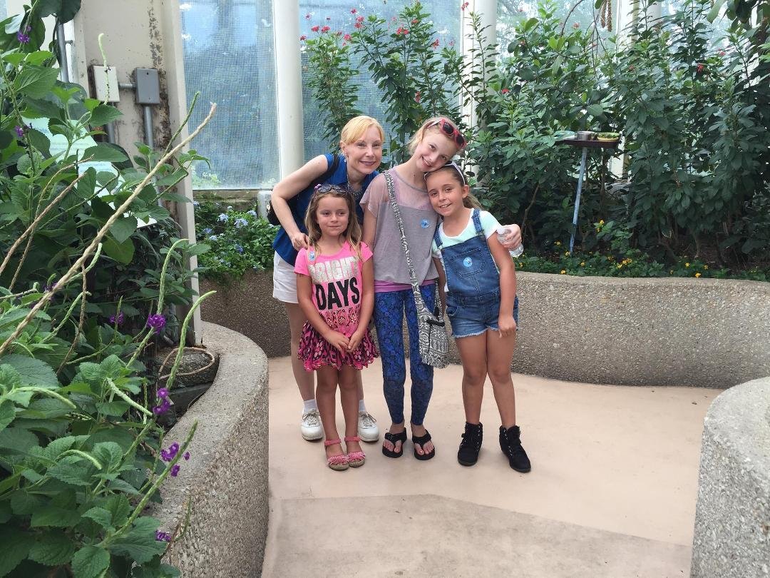 Amelie, Tais, and Hannah at Lincoln Park Zoo and in search of the Blue Morpho butterfly at Notebaert Nature Museum
