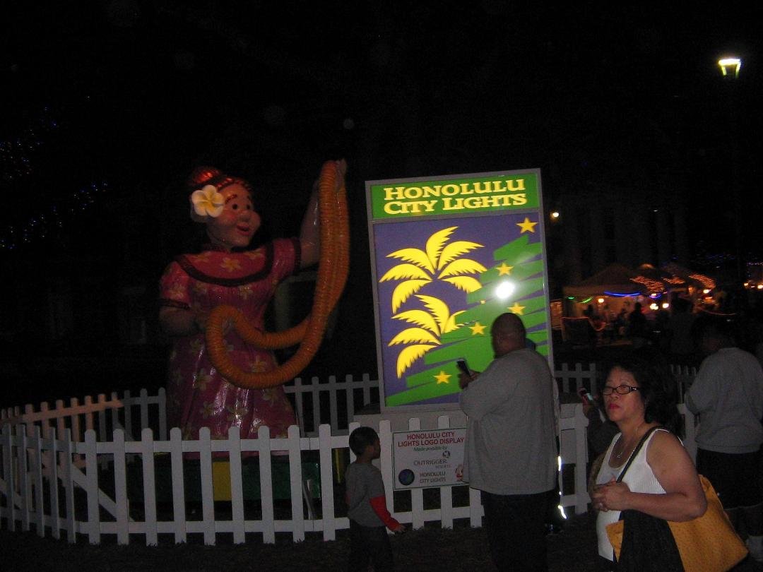 Last night in Honolulu, Not great pic's but best I could do for 10 cents and a half cup of coffee