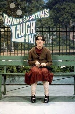 Remember ?? She swang a mean pocketbook !! 😱😱