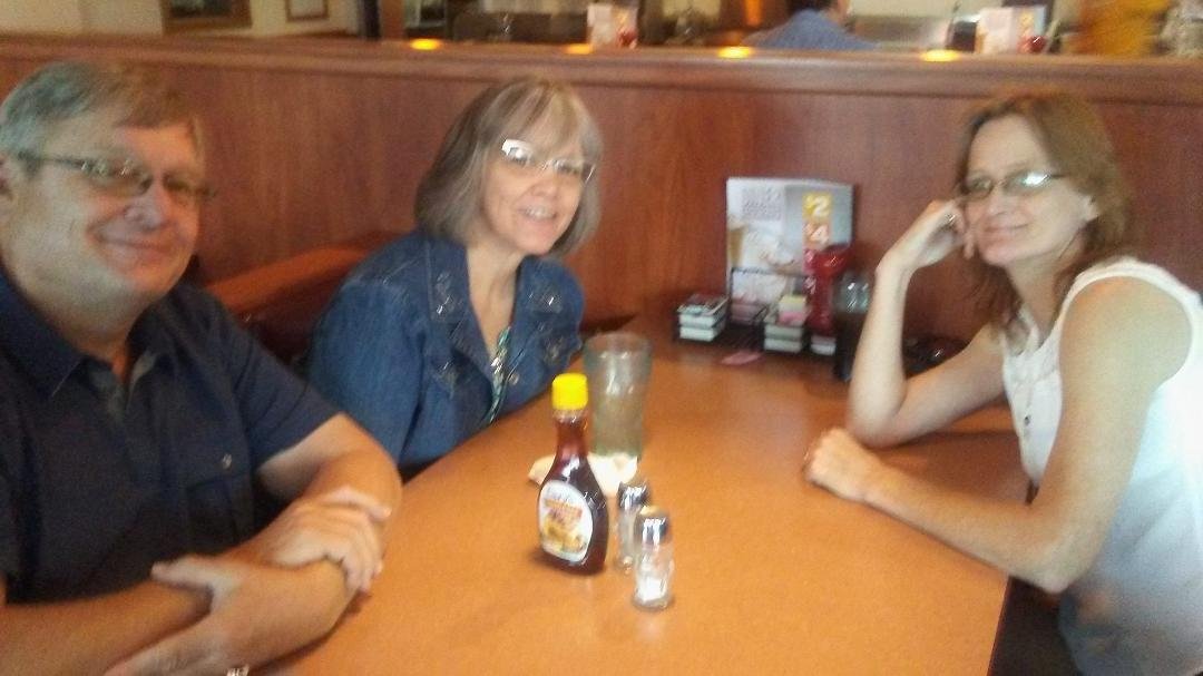 We had a fantastic breakfast this am with Linda's cousin Dave and his lovely wife , Jan.