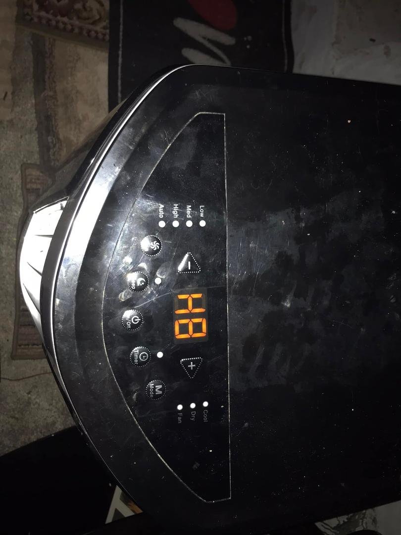 Our ac quit this is what it says when we try to run it !? Any ideas ?