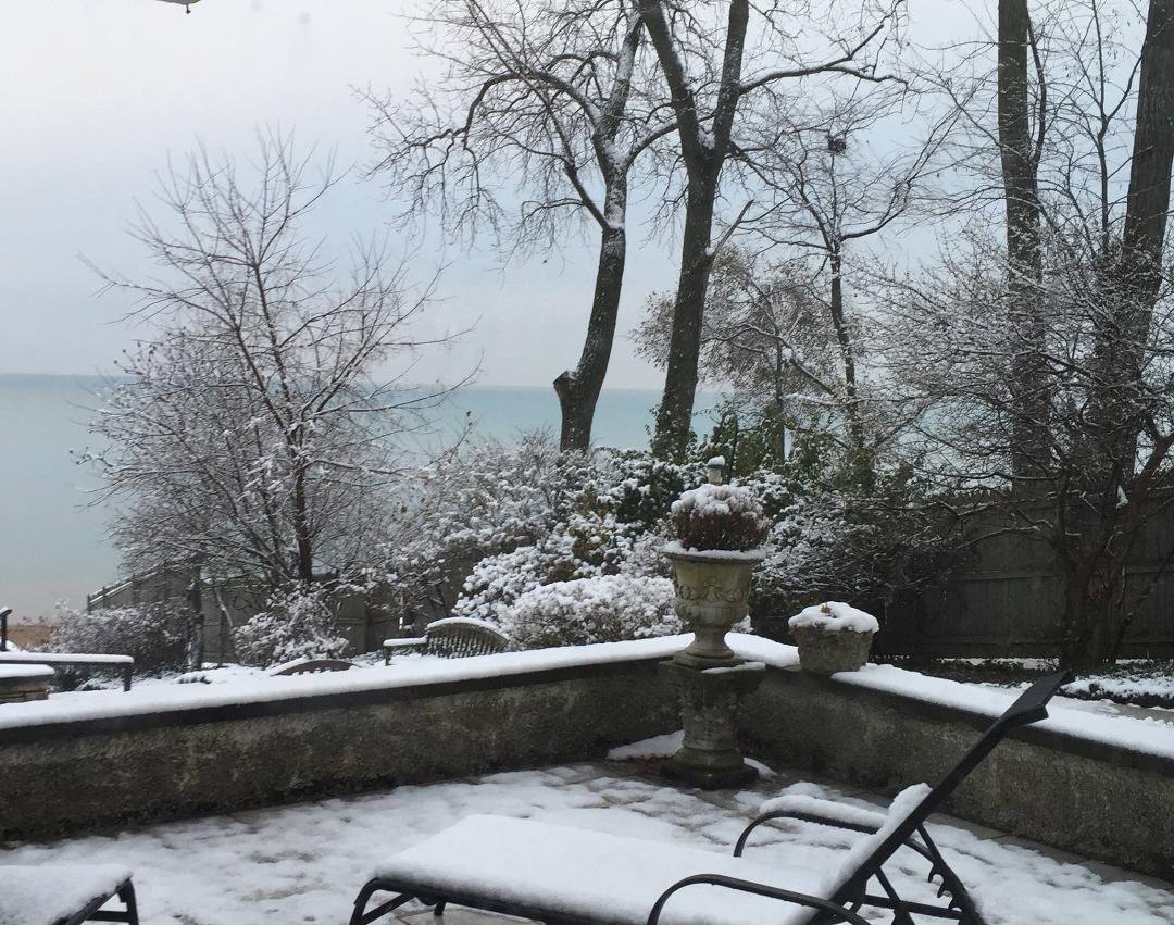 First snow of the winter in Wilmette!