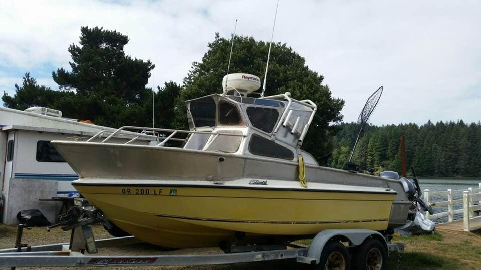 My new multi-hull, lol...Saw this in Newport, Oregon. Look closely.
