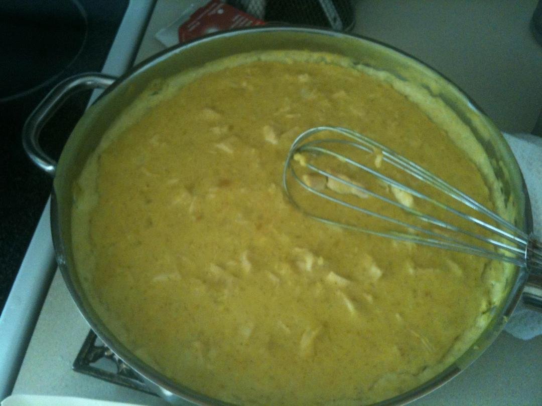 Chicken curry to go with the lumpia.