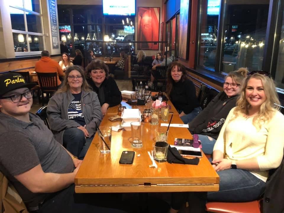 Great to hang out with these people tonight. Much needed destresser. 💜💜💜