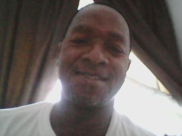 Ronald Keyes' album, Mobile Uploads