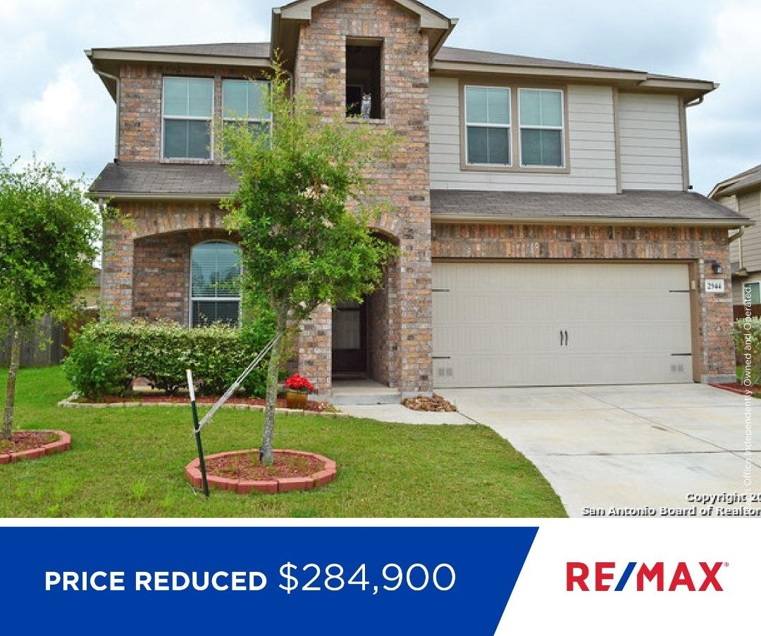 The price dropped for this property in SCHERTZ, TX! It features 4 beds 3.5 baths for $284,900
Check out more photos here: https://imprv.co/supx1
Presented by Priscilla Allen of RE/MAX Associates