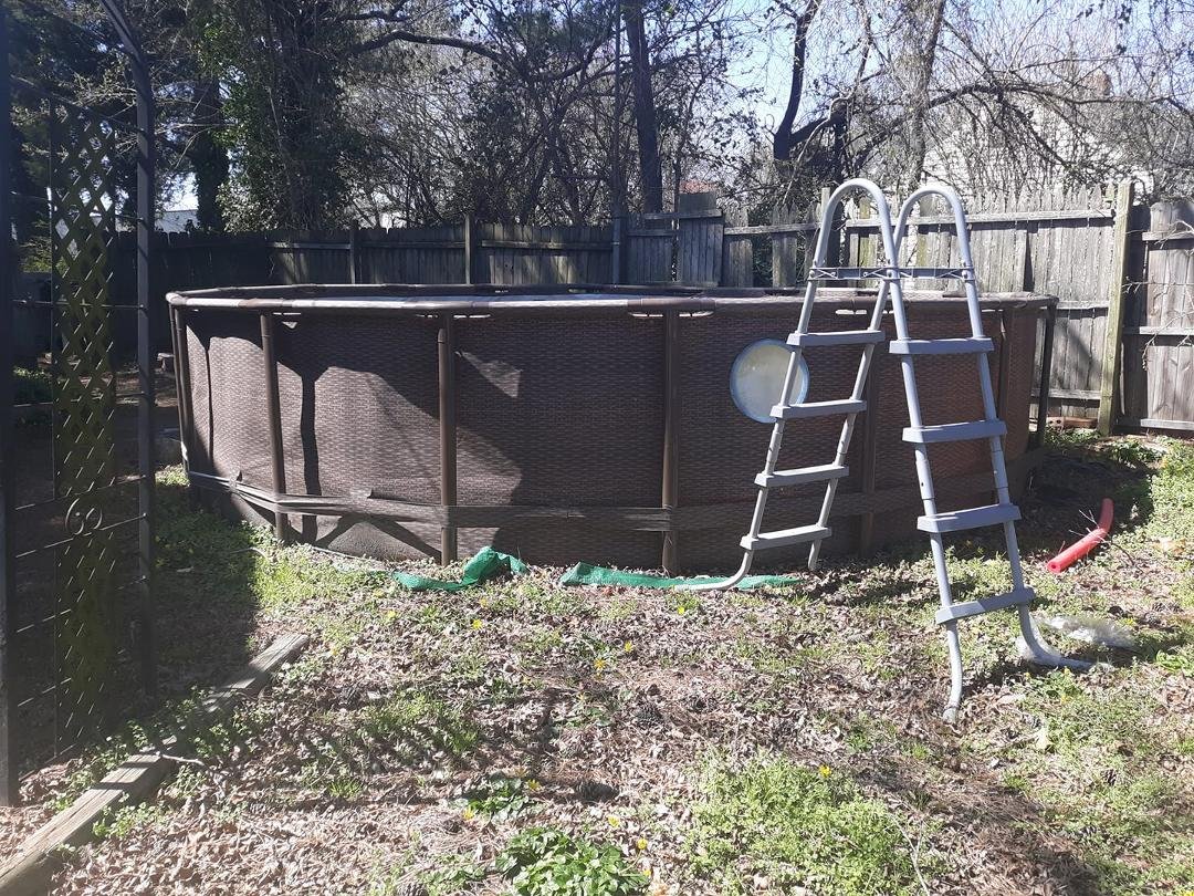 18 ft 4 1/2 ft metal sides
Liner needs cleaning.filters and ladder included.1 yr. Old.take down and haul away.live in Norfolk