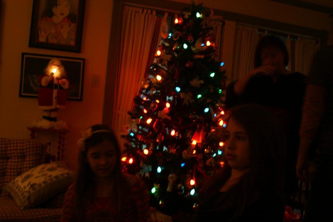 wish it was not hot!!!! family Christmas, my favorite time of year.
