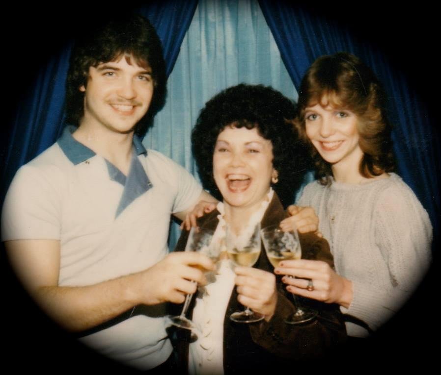 It's been quite a few years now, but I still miss her. She was a jokester, warm-hearted, awesome cook, psychologist, ouchie specialist and the best hugs coordinator. Happy Mom's Day to all you great ladies out there. It's y