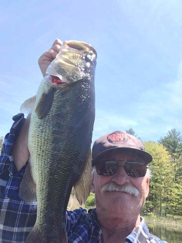 Went to my 2nd favorite Northwest Ct lake today. Had a pretty good day. 8 bass and 6 pickerel. All fish were caught on a Lunker City Panhead Jig and a Lunker City Ozmo. Largest bass was alittle over 4lbs.