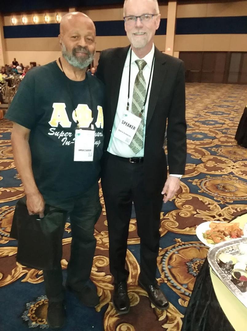 Dr. Bill Andrews and me at RAADfest 2019 in Las Vegas. Dr. Andrews is a leader in Telomere research and founder of Sierra Sciences Inc.