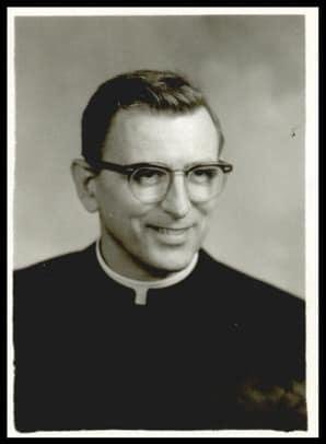 This is my Dad❤️ (He was an Episcopal priest, hence, the clerical)
I am asking people who love their dads whether he is here or not, to join the challenge of posting a photo. Just a photo of your dad, no description. The go