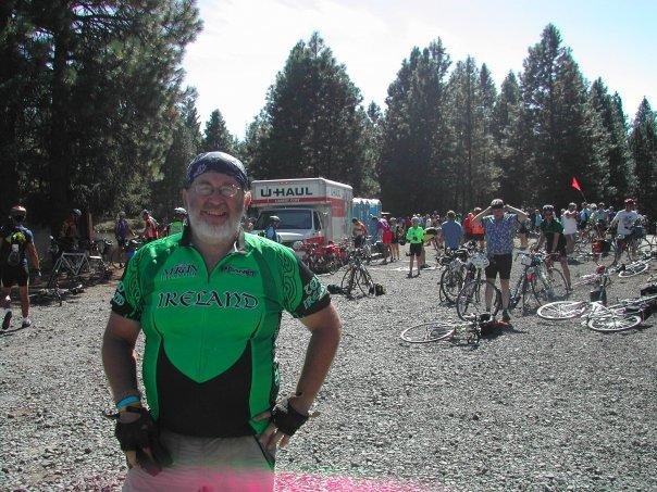 Sixth & last day; last reststop. 484 miles in the bikebag including climb to crater lake in blizzard; 30 more to finish line. Rolling countryside and downhill runs from here. Feelin' good; feelin' proud