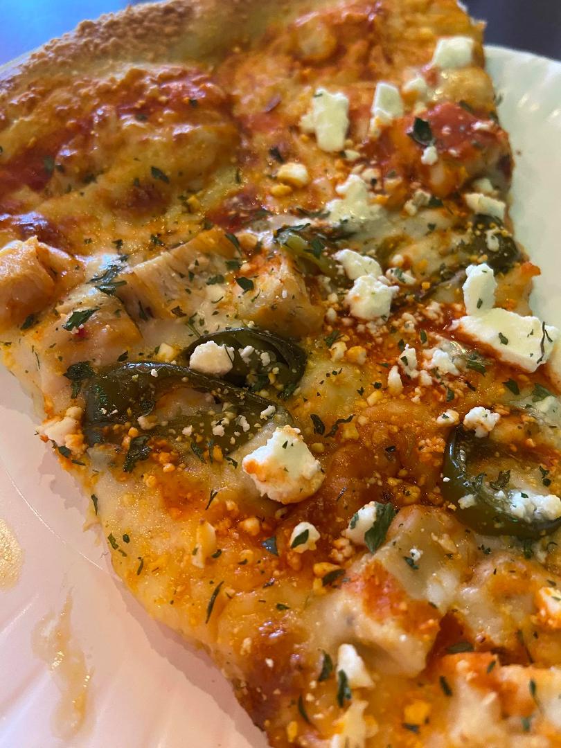 Lunch with Kara Rose and her youngest. 😊 PIZZA SCHMIZZA