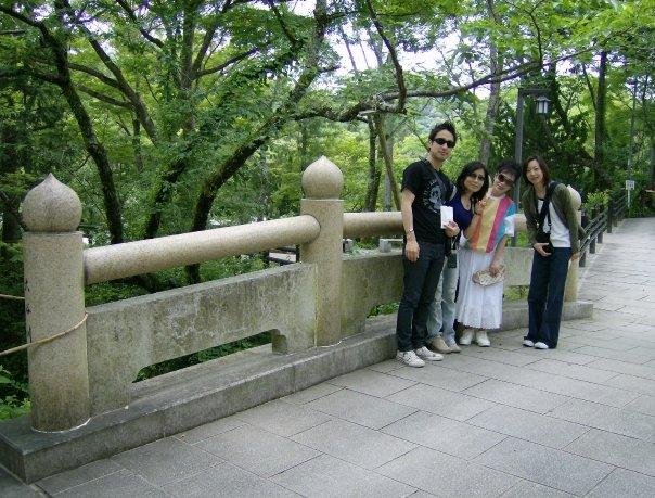 Robert Coats' album, Coats Family in Japan (2007-2008)