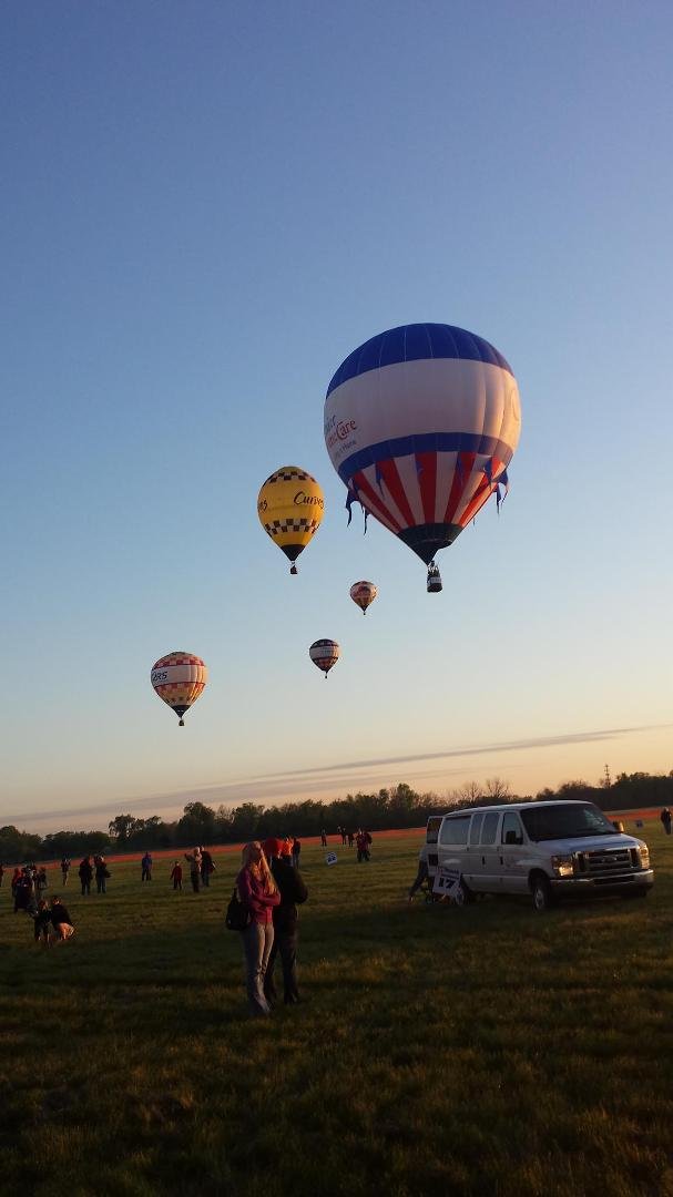 Beautiful morning for4 the balloon race