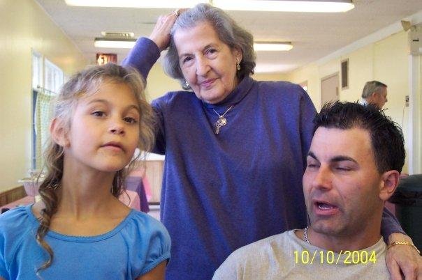 AUBREY ON LEFT>> AUNT MARY O'BRIEN  CENTER>> MARC ON RIGHT.  GENES SON AND GRANDAUGHTER 2004