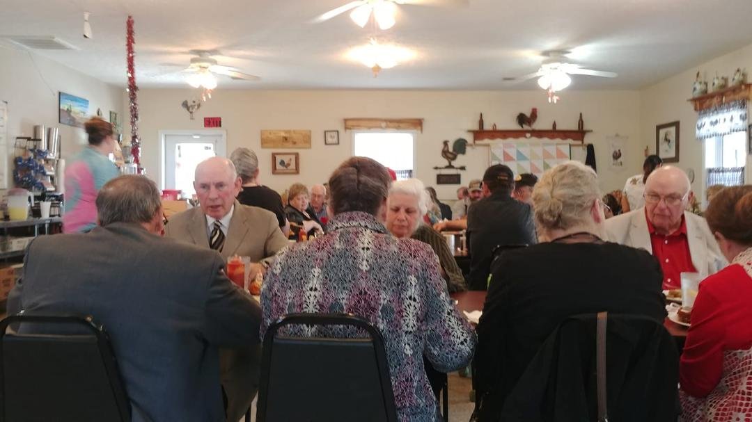 Another full house at the Hen House.