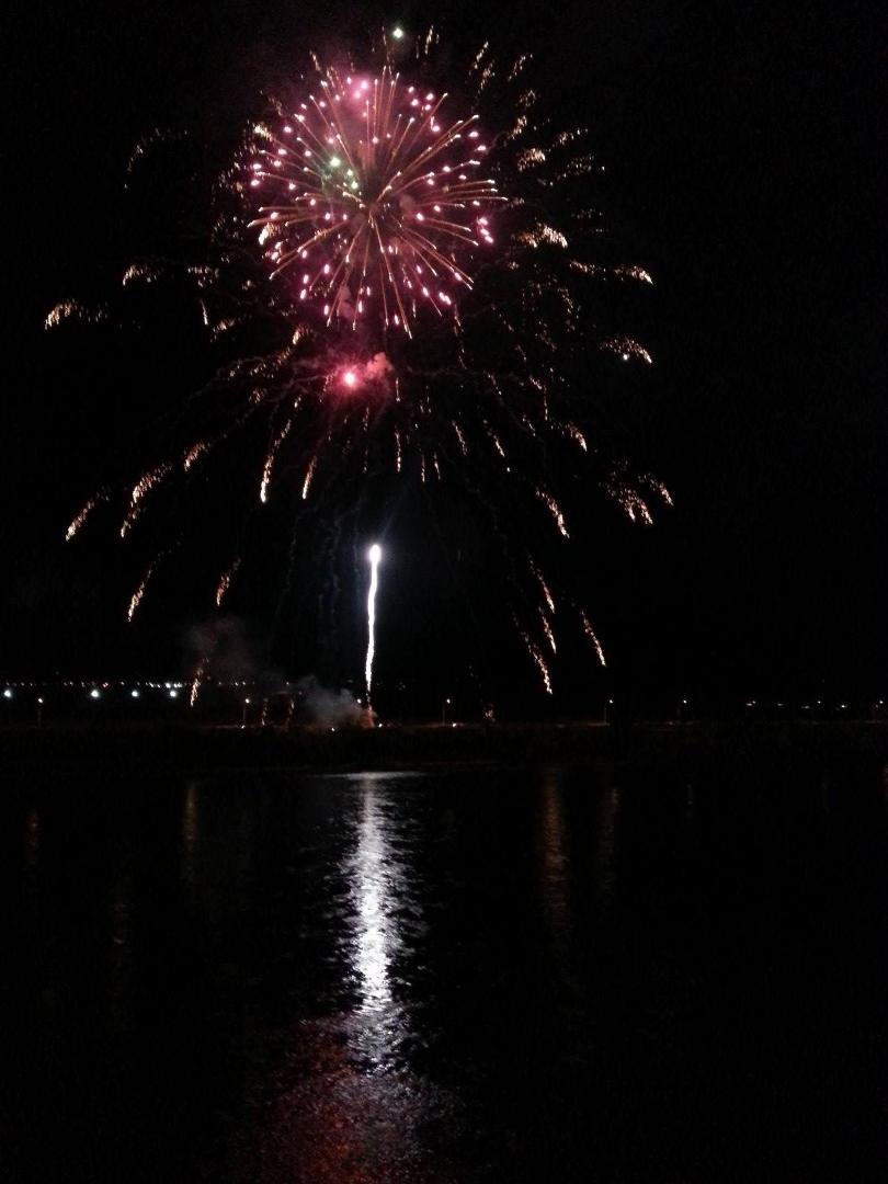 It was a fabulous night! Great fireworks and lots of parties!! Going to bed now, good night everyone♡