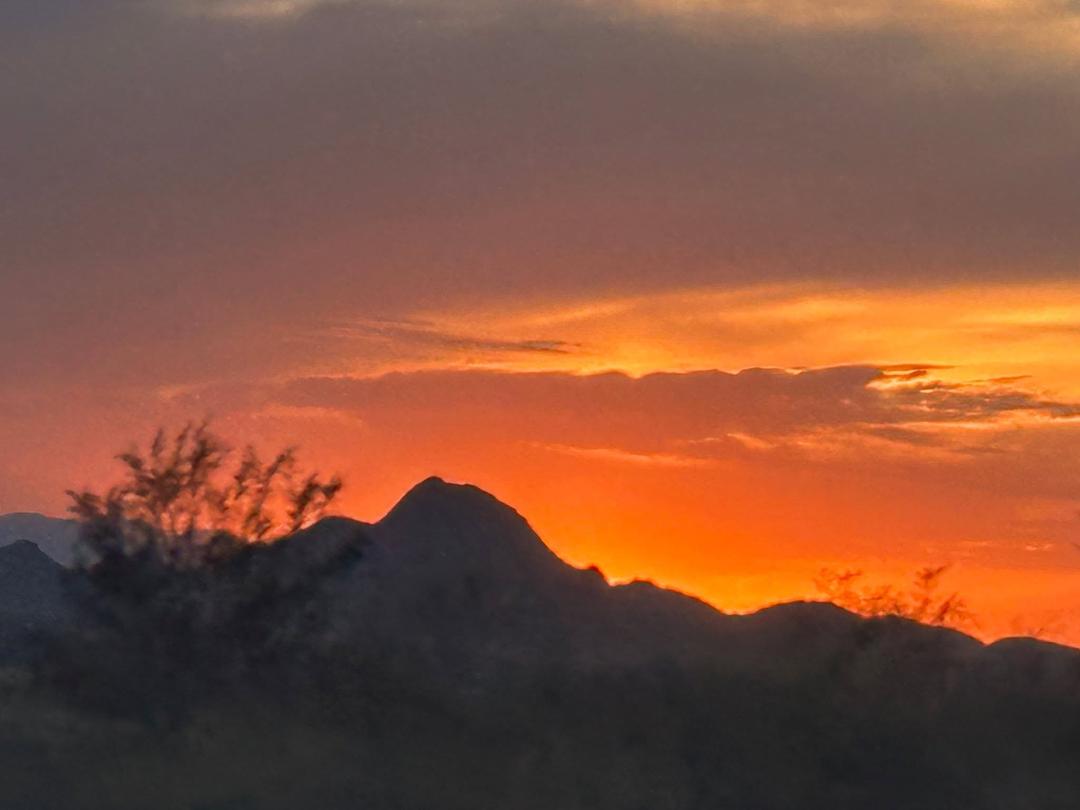 Yesterday's sunset driving back home from the Valley.