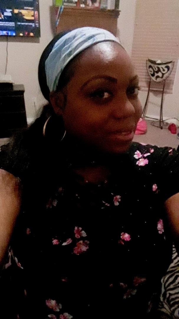 Unbothered waiting on my babies to finish getting ready for school and then it is time to go to work! Yassss #moneyteam