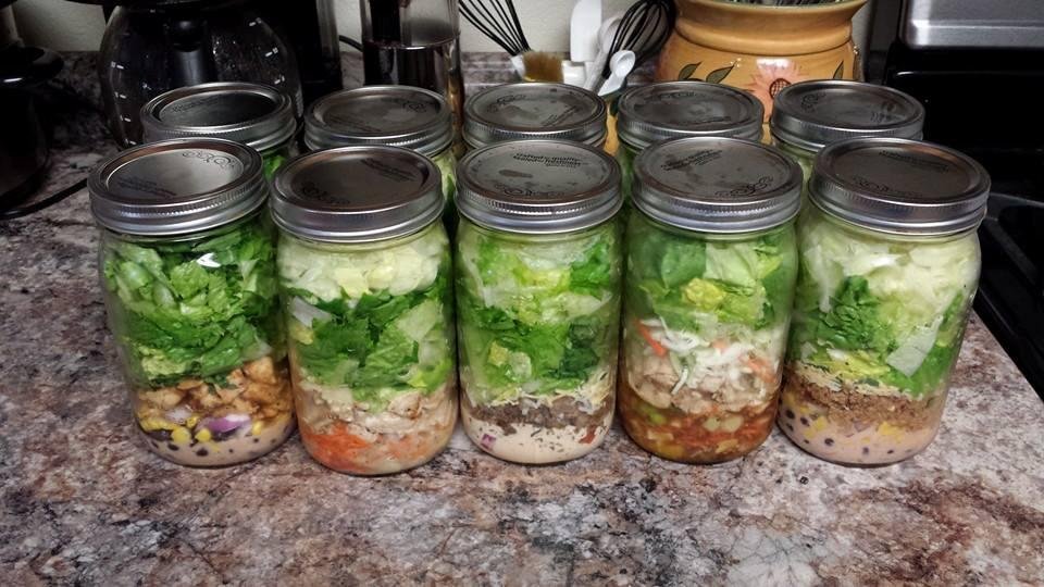Hmmm...decisions decisions...I made cheeseburger, bbq chicken, turkey taco, Italian chicken, and Chinese chicken salads. No excuses this week...they're all ready to eat. Now just to decide which one to eat today...lol