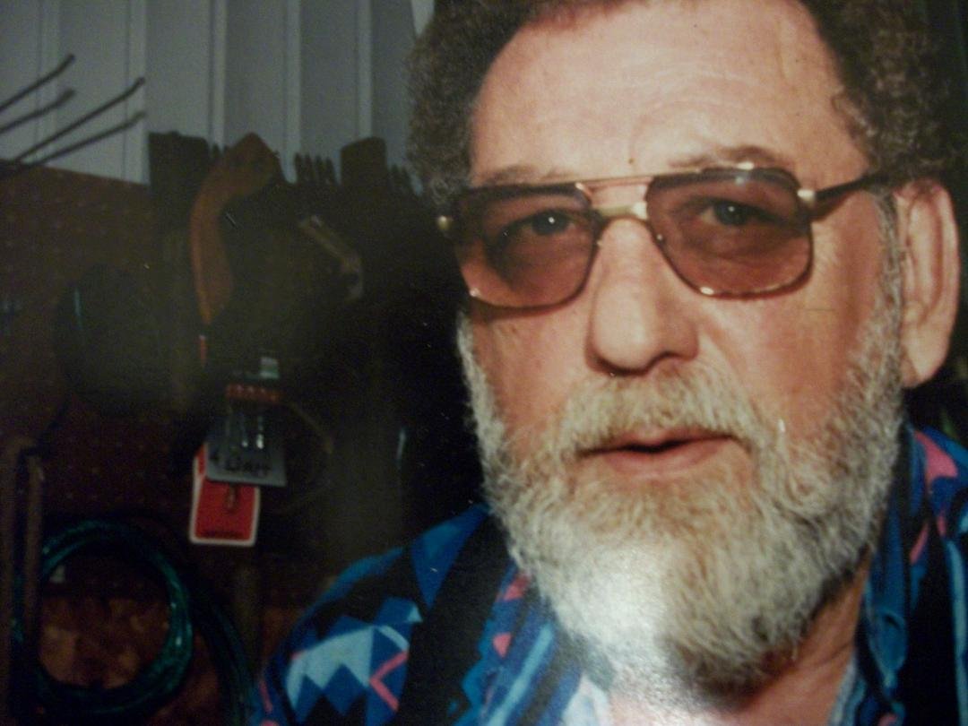 Happy Fathers Day Dad....I miss you!