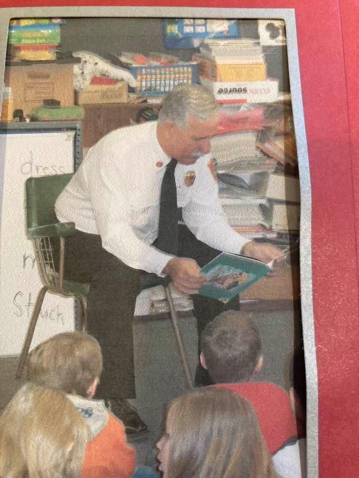 TBT reading to Clara Macy 1st grade March 9, 2007-Mrs. Rose class. One of the fun parts of the job.