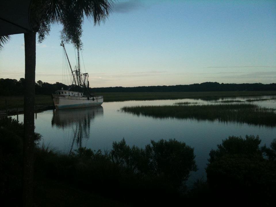 Outside of the Crazy Crab...love the setting! Hope dinner is good!