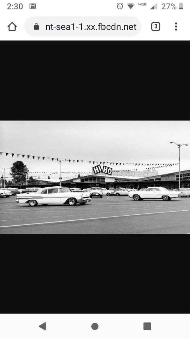 Hi-Ho Shopping Center off River Rd & Meridian was the best place to shop in Puyallup. Loved the record store & buying jeans at Elvins.