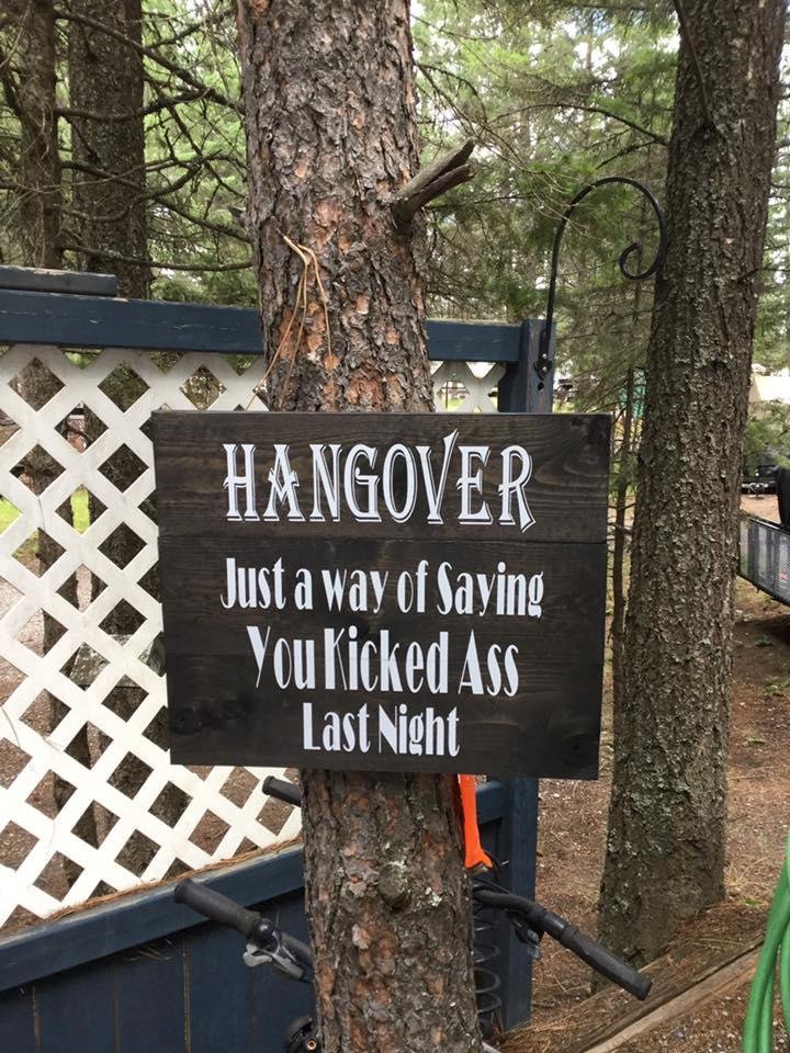 We have a Sign angel 😇 at the lake or one may say a Sign devil 😈
🤪 love it!!!