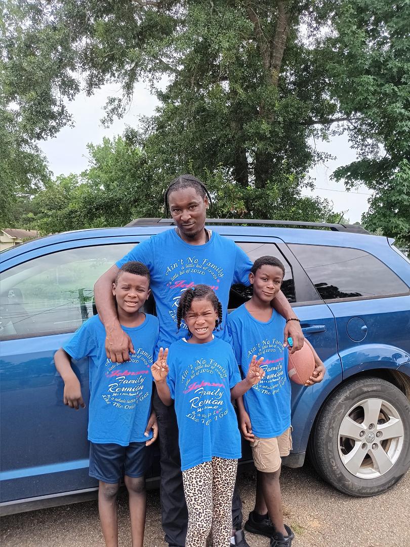 Jamarius Johnson's album, Mobile uploads