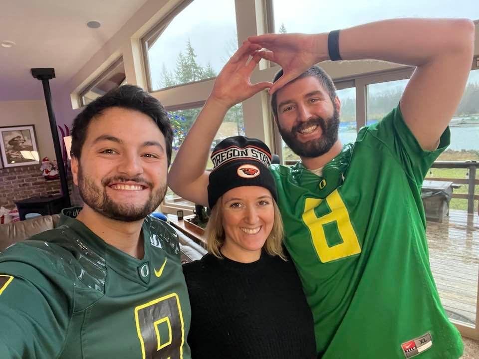 Ready!!💚🧡💛🖤