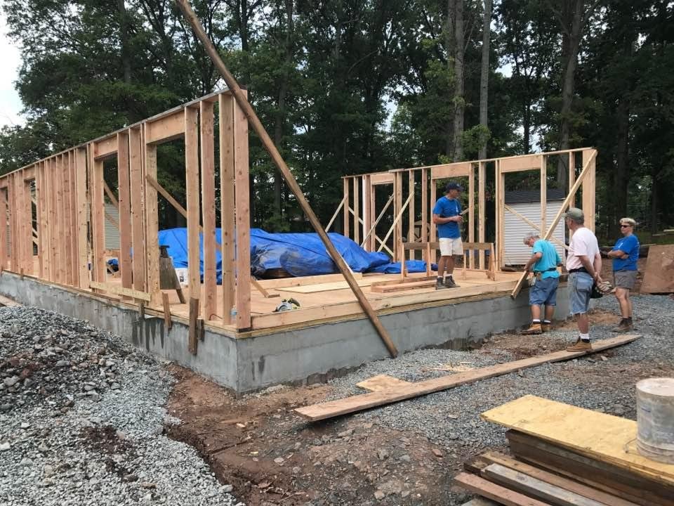 The first walls go up at home #51! 🔨😀
