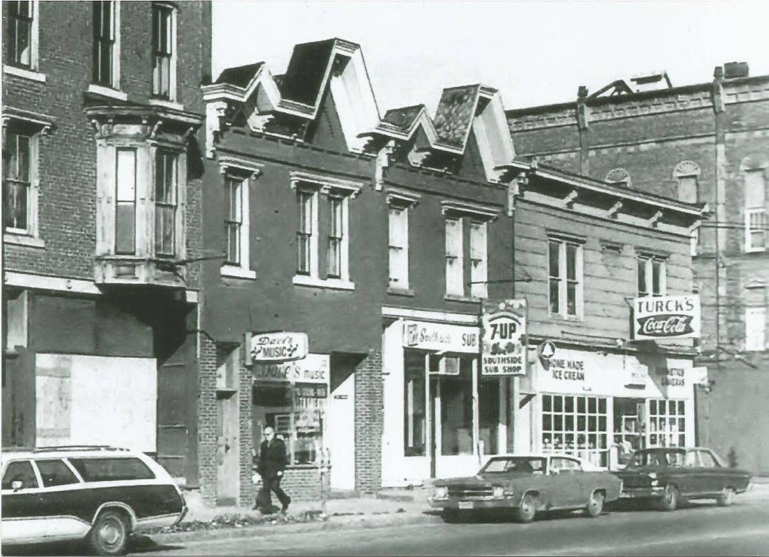 A picture of the old Southside hangout.. Turck's  and Southside Sub..Thanks to Mike Mike Zito for the picture...