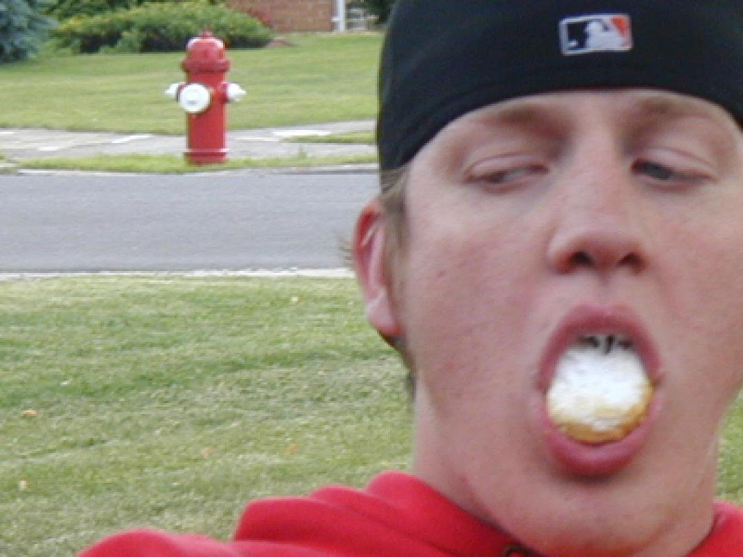 A man who knows how to enjoy a twinkie