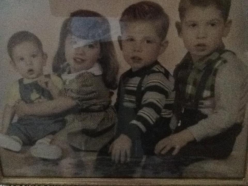 The begining of the Baker Family children , Robbie , Glenna , Dickey and Rickey Baker !