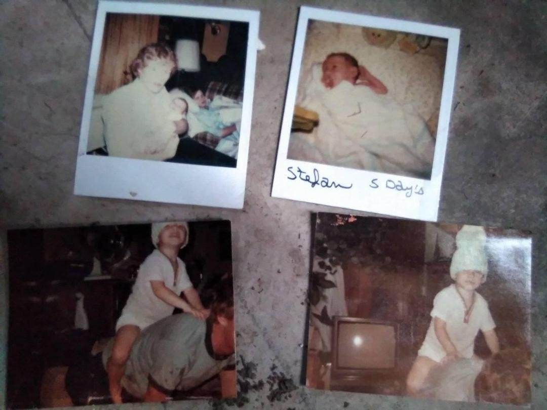 Charles Howell's album, Mobile Uploads